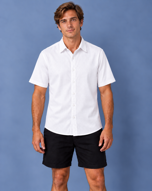 Camisa de linho masculina manga curta Antibes branca, vista de frente